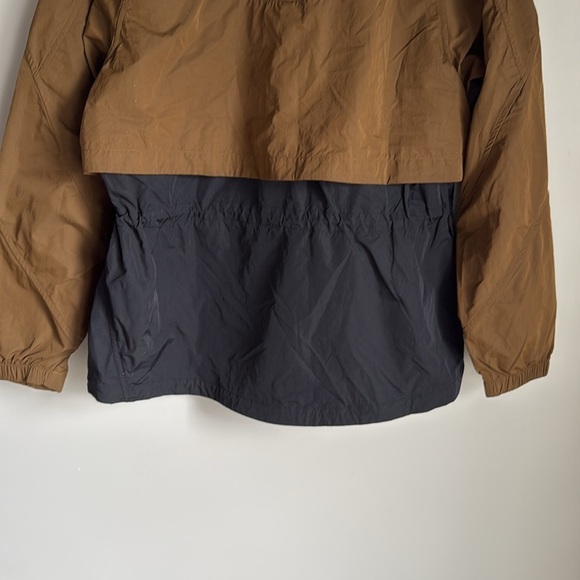 Lululemon Evergreen Anorak in Deep Artifact/Black - Picture 9 of 12